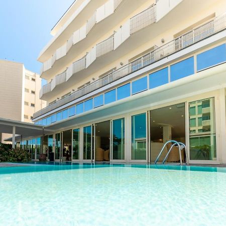 Hotel King - Azzurro Club Milano Marittima Dış mekan fotoğraf