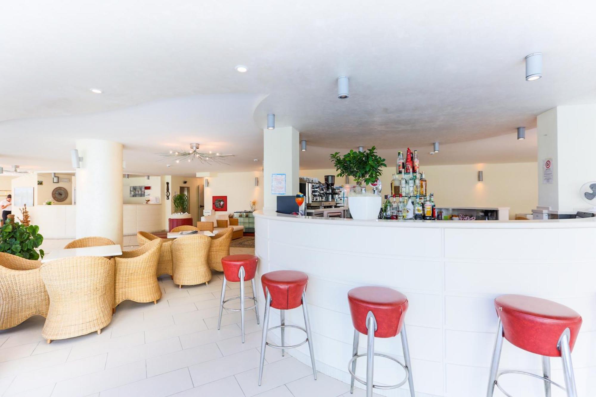 Hotel King - Azzurro Club Milano Marittima Dış mekan fotoğraf